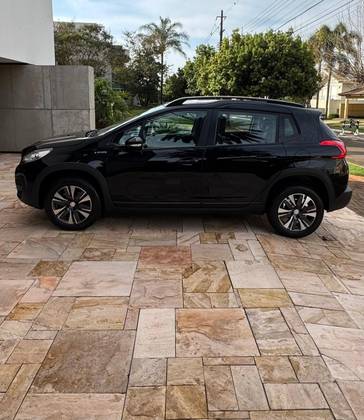 PEUGEOT 2008 1.6 16V THP FLEX GRIFFE INCONCERT 4P AUTOMÁTICO PEUGEOT 2008 1.6 16V THP FLEX GRIFFE INCONCERT 4P AUTOMÁTICO